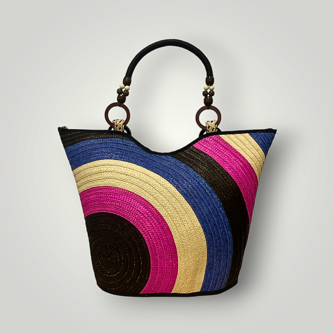 Wayuu Handbags: Handcrafted Luxury and Timeless Innovation