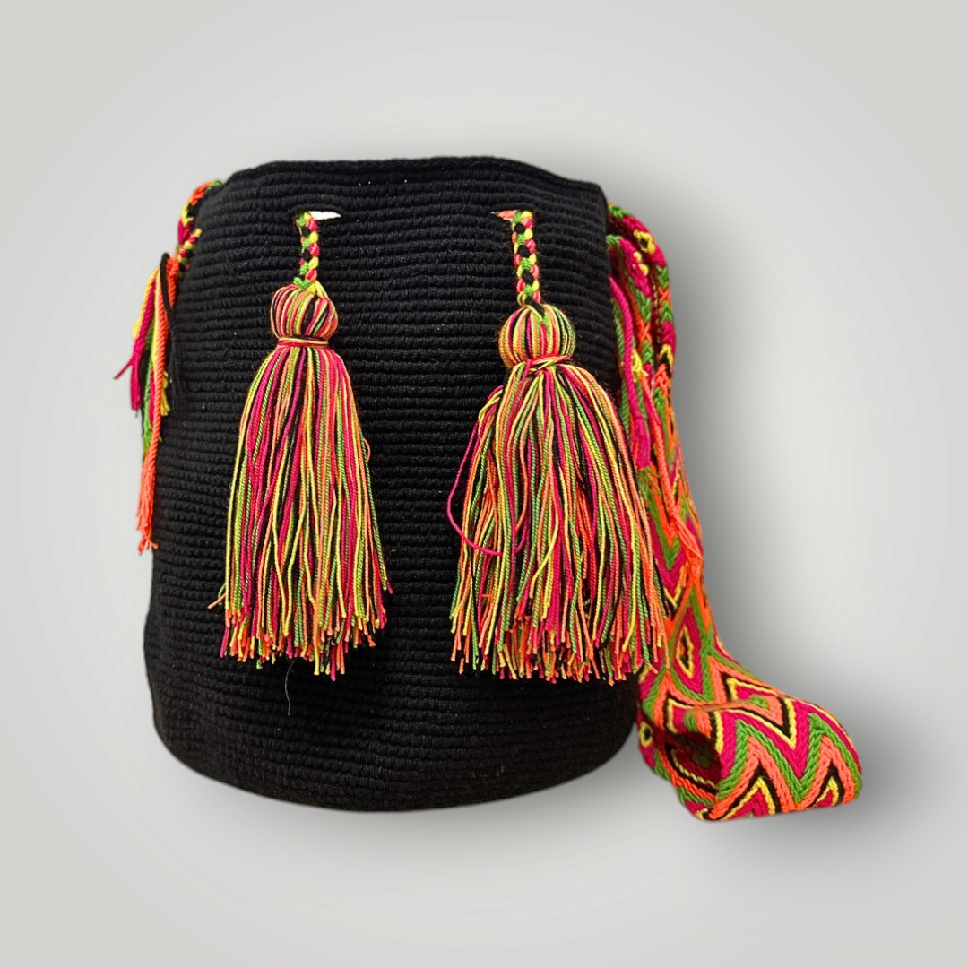 Puerto Colombia Wayuu Mochila Authentic Handwoven Bags