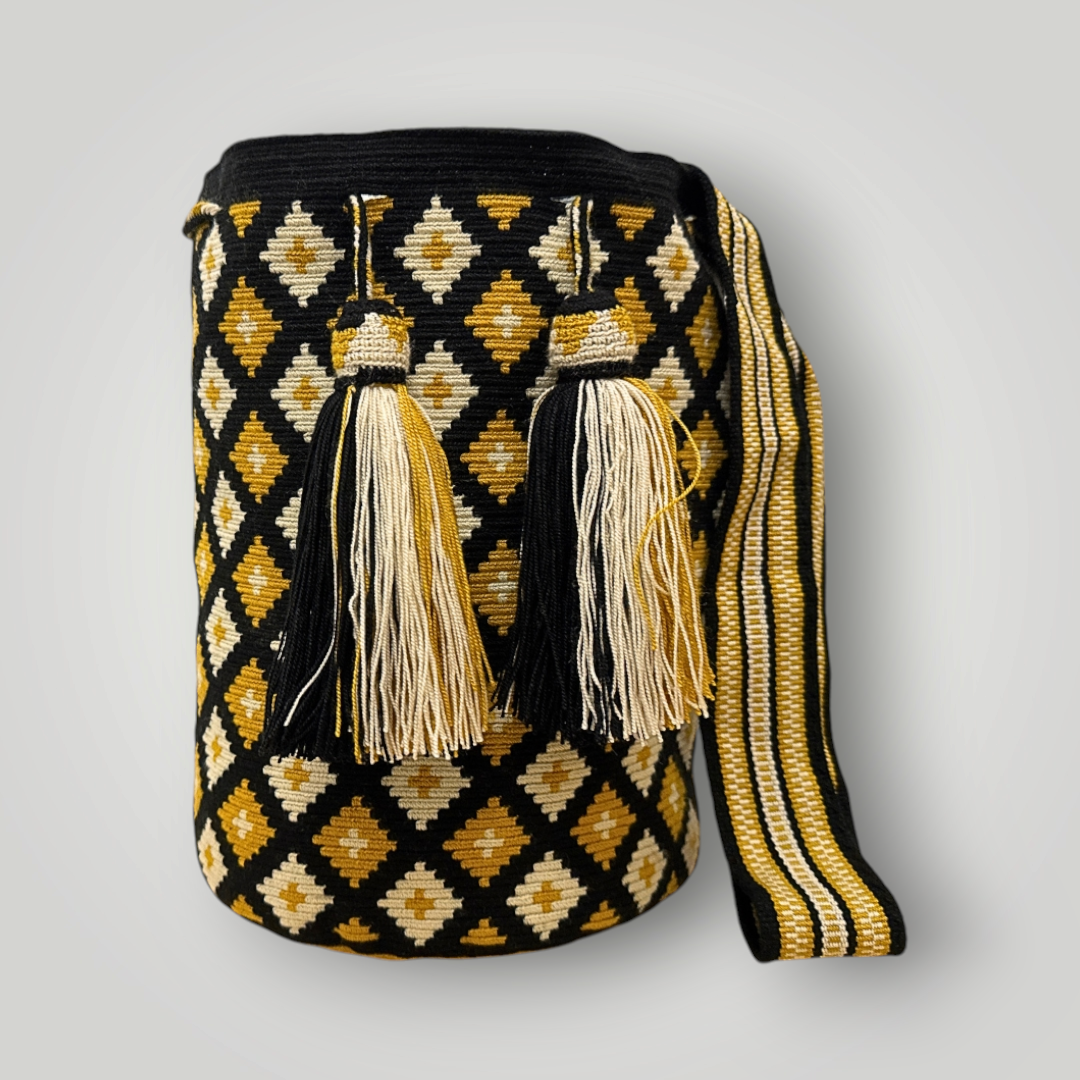 Sabanagrande Wayuu Mochila – Handcrafted Single-Threaded Wool Bag