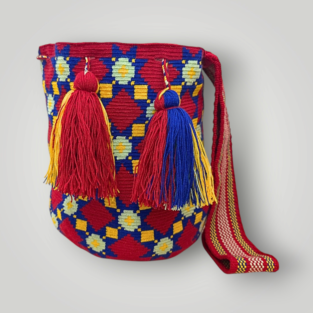 Tequendama Wayuu Mochila – Handcrafted Single-Threaded Wool Bag