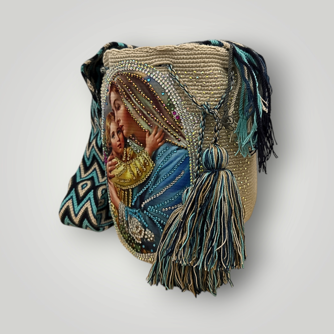 Rosario Wayuu Mochila – Authentic Handwoven Bags with Vibrant Tradition and Style