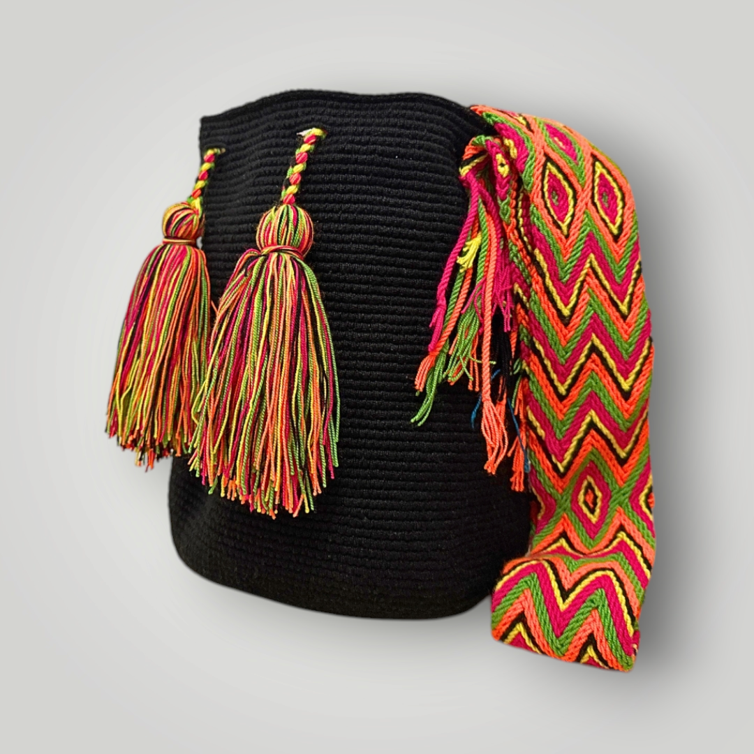 Puerto Colombia Wayuu Mochila Authentic Handwoven Bags