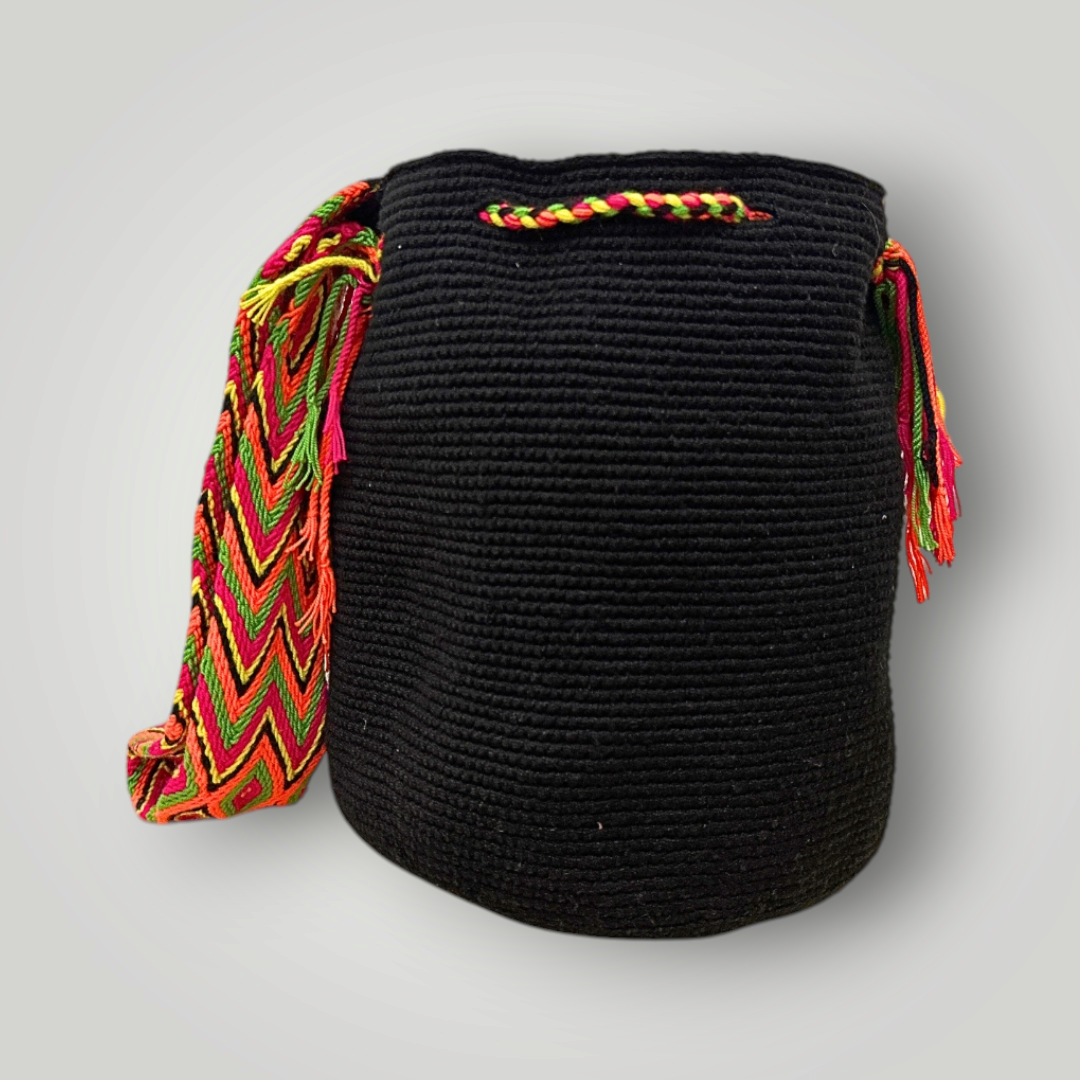 Puerto Colombia Wayuu Mochila Authentic Handwoven Bags